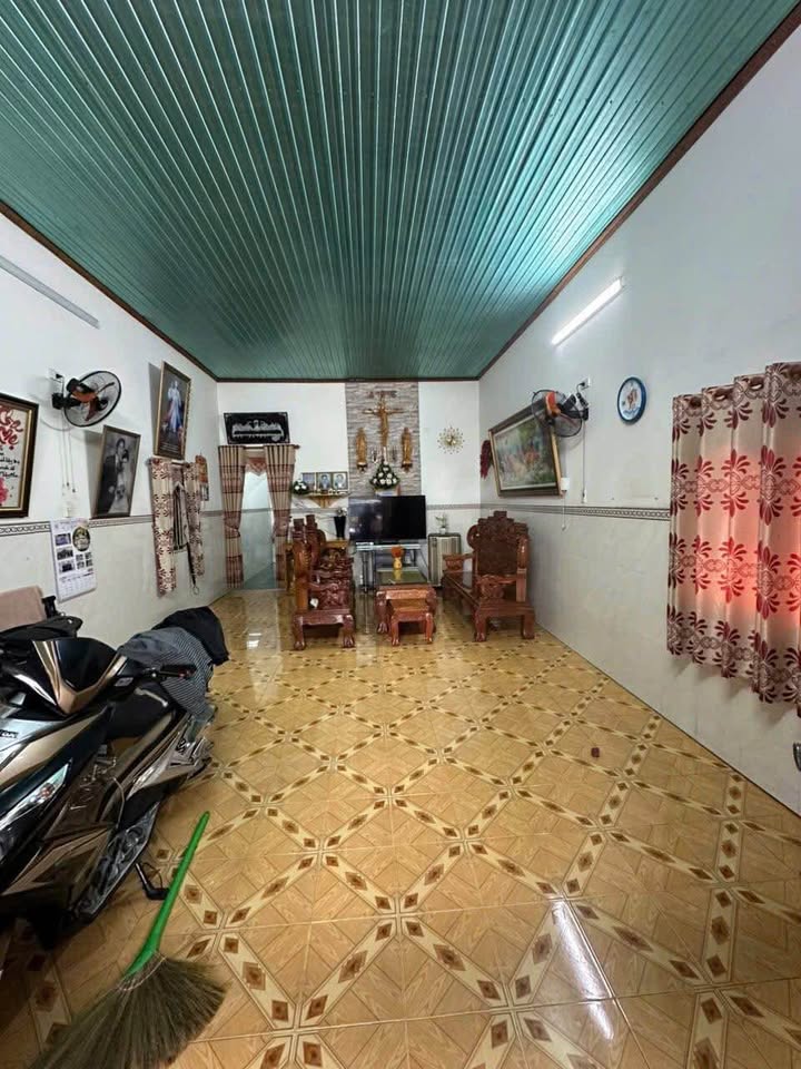 Nhà cấp 4 mặt tiền Tân Biên, 147m² giá 2.95 tỷ - Sổ hồng chính chủ