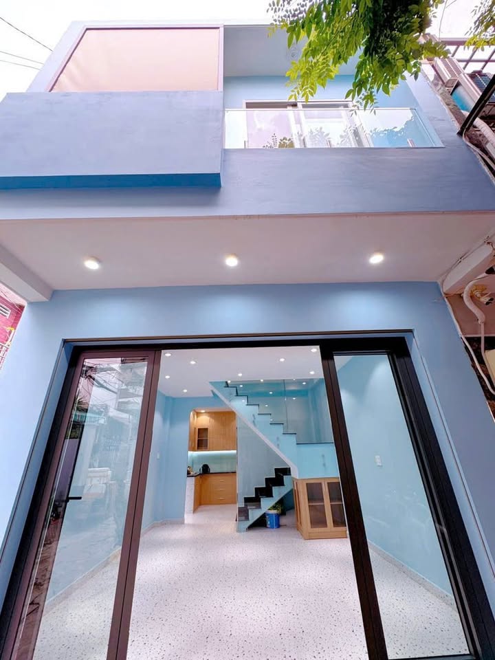 Nhà phố Nguyễn Thiện Thuật 32m² giá 4.98 tỷ - Căn góc siêu thoáng, an ninh tốt!