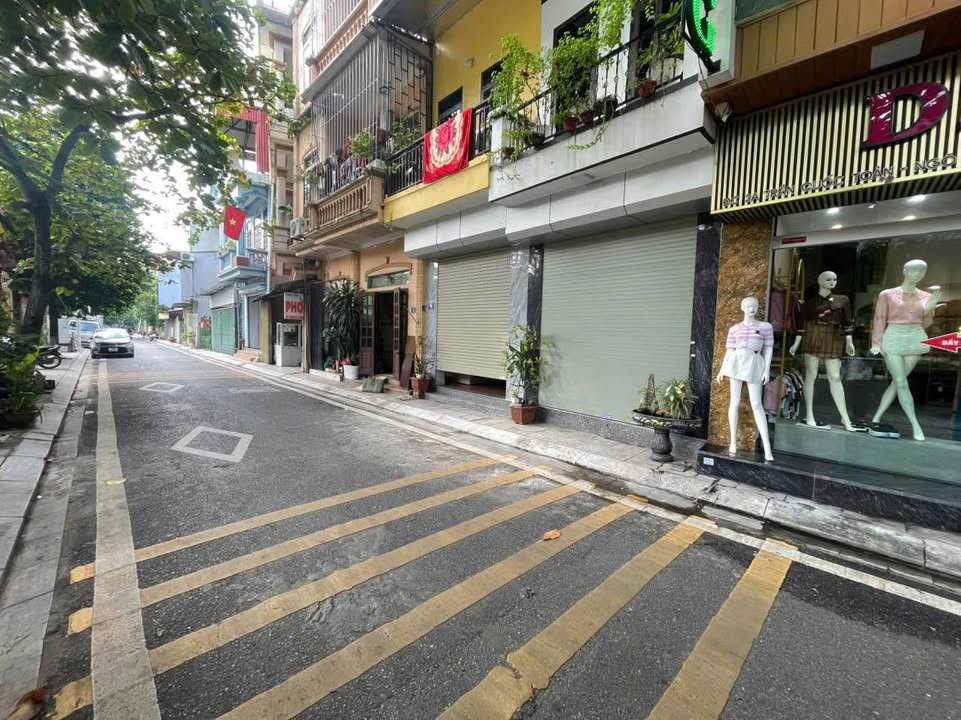 Nhà phố Trần Quốc Toản, Ngô Quyền 106m² giá 7.7 tỷ - Kinh doanh sầm uất, view thoáng!