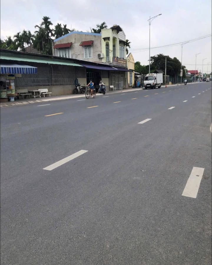 Nhà cấp 4 mặt tiền đường nhựa Bình Nhâm, Thuận An 84m² - An cư lý tưởng!