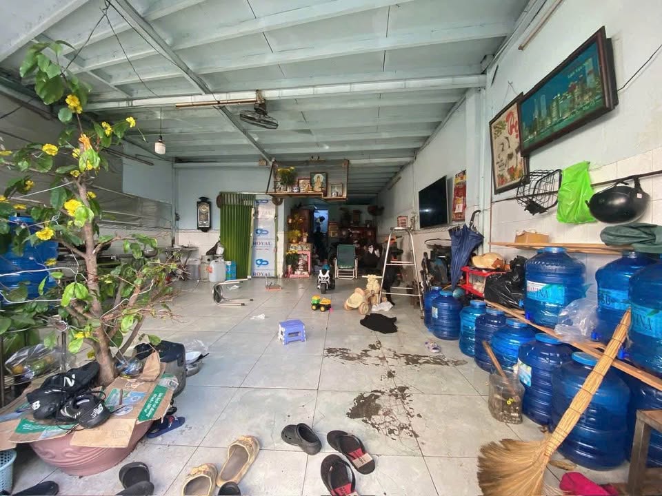 FrontHouse mặt tiền Kinh Dương Vương, quận 6, 89.6m² giá 8.5 tỷ - Đầu tư kinh doanh lý tưởng!