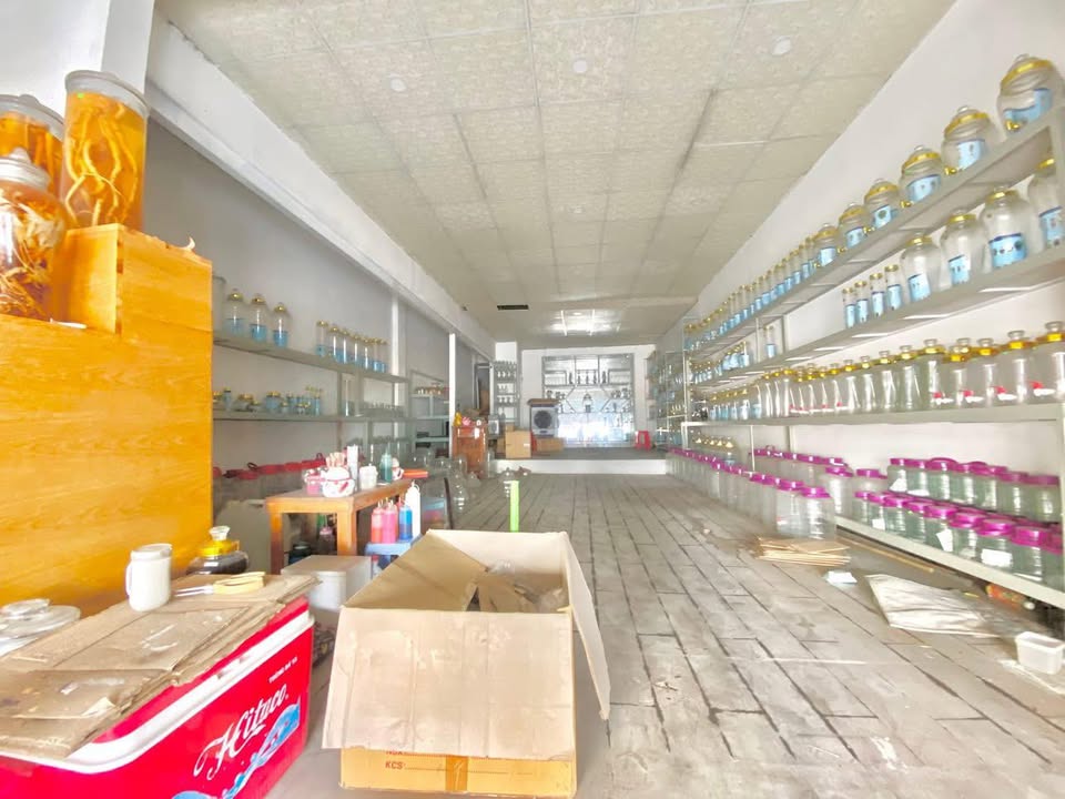 Cho thuê mặt bằng đường Hồ Thị Hương 142m² giá 10 triệu - Vị trí kinh doanh lý tưởng!