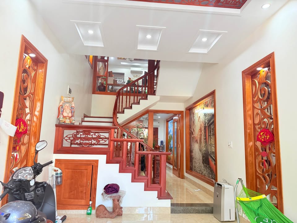 Nhà 4 tầng Khu đô thị An Phú 3 Hải Dương 60m² giá 5 tỷ - Nội thất gỗ thịt sang trọng!