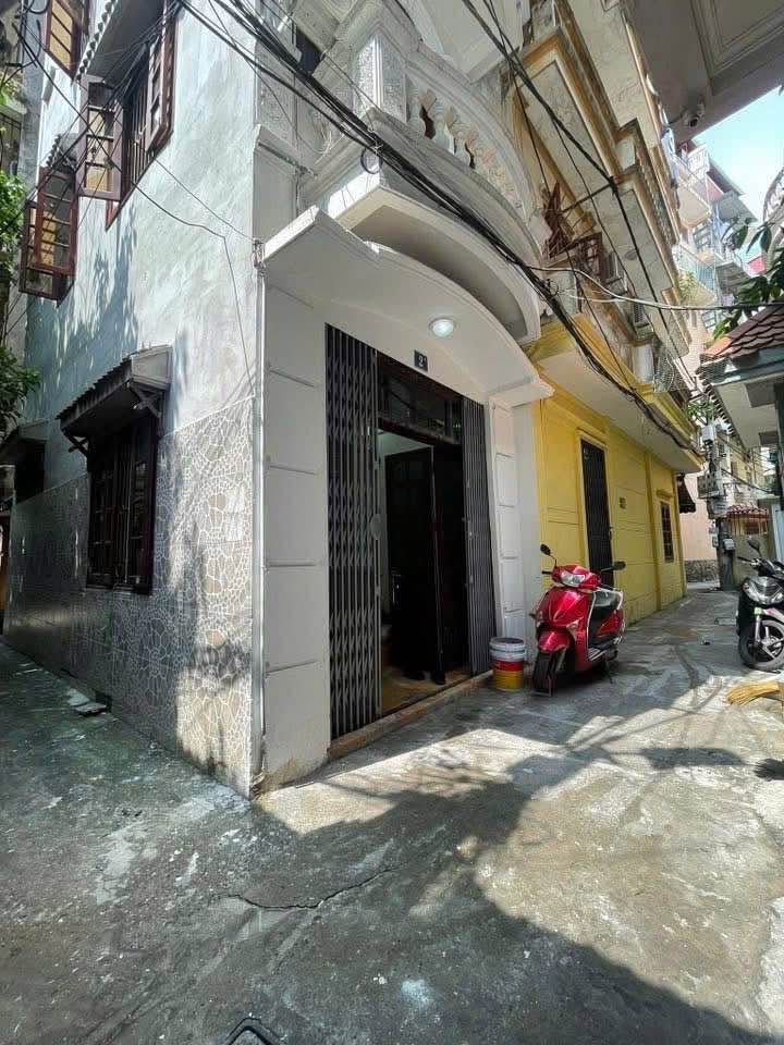 Nhà đẹp Bùi Xương Trạch, Thanh Xuân 30m² giá 7.4 tỷ - Thiết kế hiện đại, sẵn sàng vào ở!