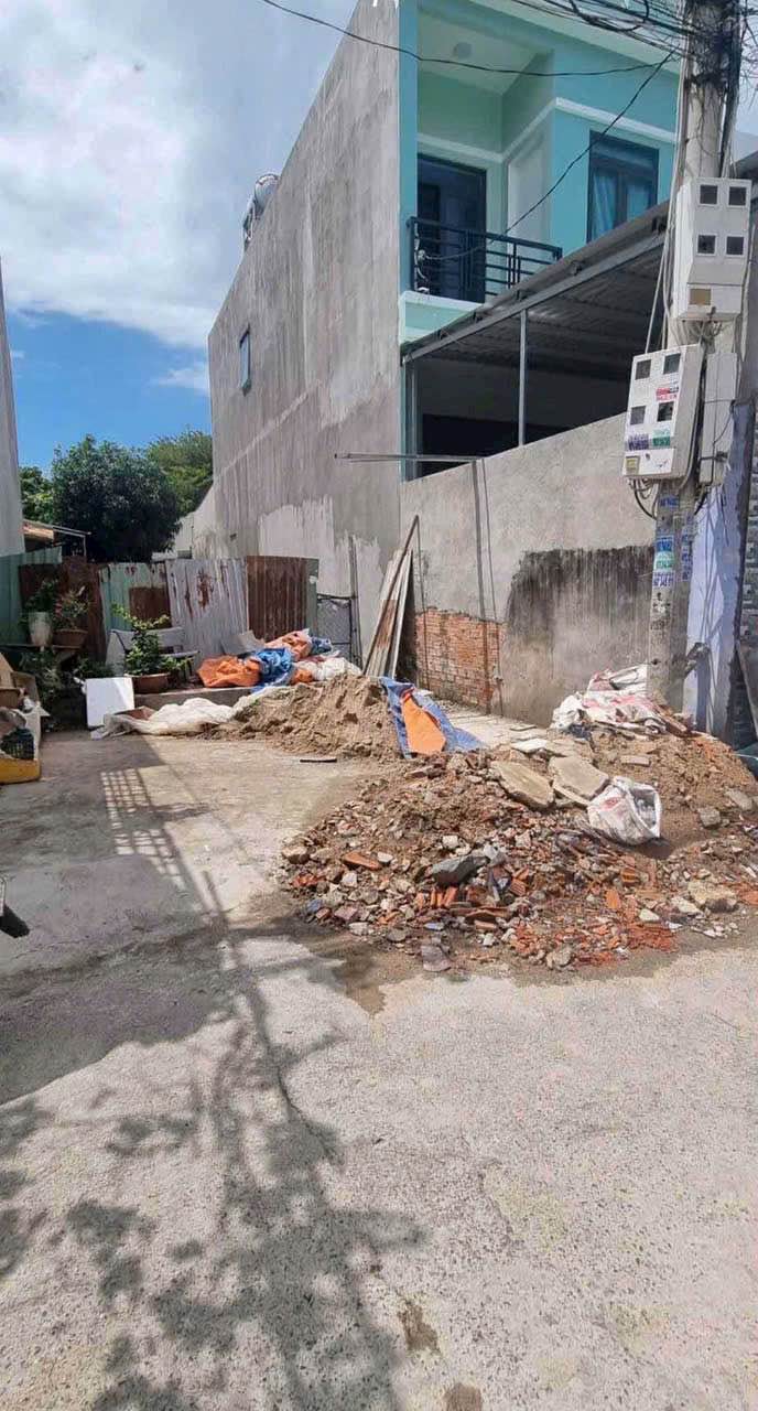 Đất nền hẻm 66 Bến Nôm, Rạch Dừa, 116m² giá 4.85 tỷ - Tiềm năng xây dựng cao!