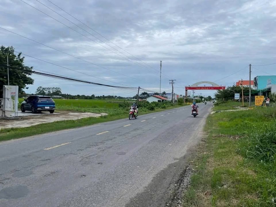 Đất thổ cư 1000m² tại Mỹ Thạnh, Thủ Thừa - Giá 2.5 tỷ, vị trí đắc địa!