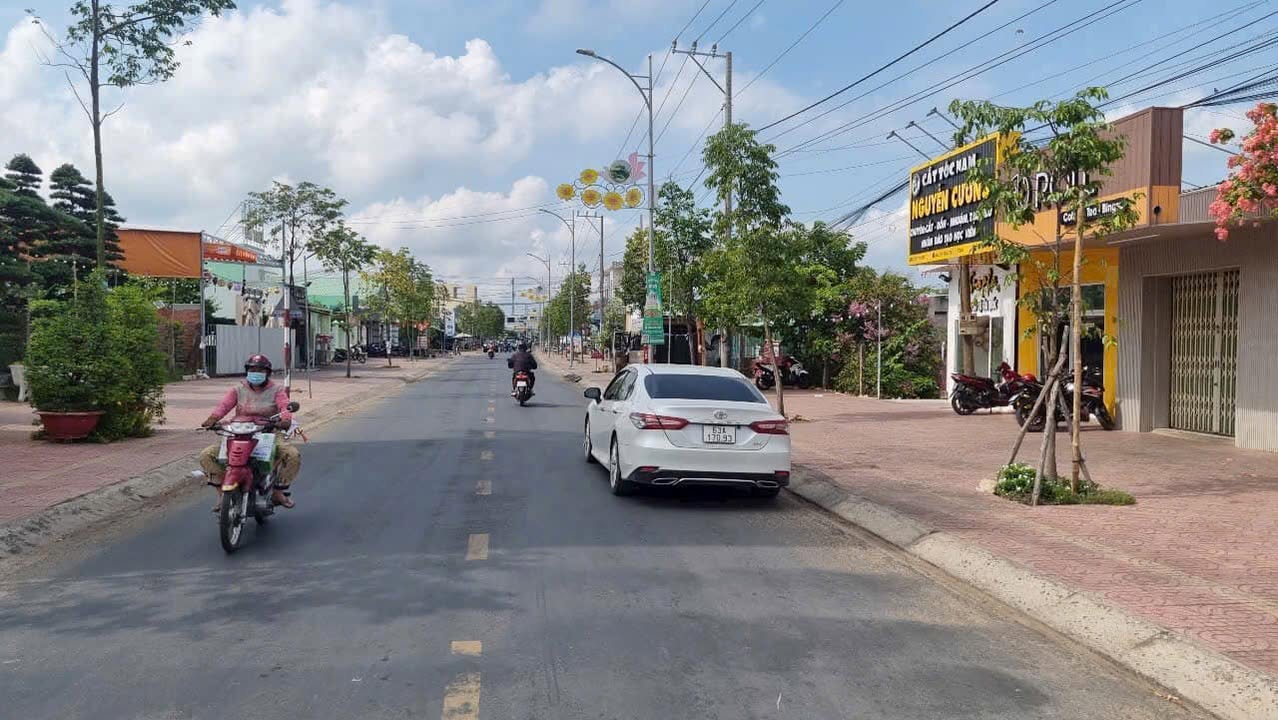 Đất mặt tiền đường Võ Việt Tân, Cai Lậy 570m² giá 9.2 tỷ - Kinh doanh sầm uất!