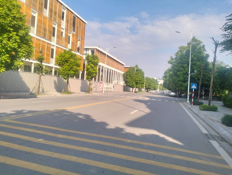 Đất nền Ngọc Thụy Long Biên 72m² giá 10 tỷ - Đầu tư sinh lời hiệu quả!