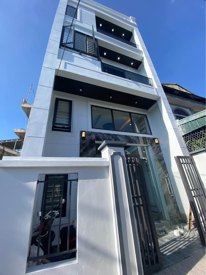 Nhà 3 tầng mới xây tại Cẩm Thành 56m² giá chỉ 2 tỷ - Cơ hội vàng sở hữu nhà đẹp!