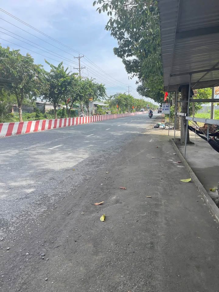 Đất nền mặt tiền tỉnh lộ 943, xã Định Thành, 200m² giá chỉ 1 tỷ - Cơ hội đầu tư tuyệt vời!