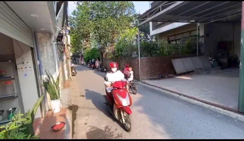 Đất nền Ngọc Thụy, Long Biên 152m² giá 27 tỷ - Mặt tiền 9m, ô tô tránh