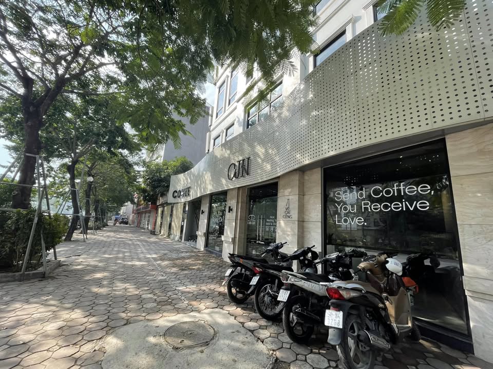 Cho thuê văn phòng tại đường Võ Chí Công, Nghĩa Đô 120m² - Mặt tiền rộng, an ninh tốt!