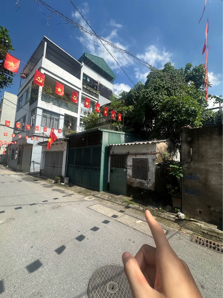 Lô đất đầu tư tại Việt Hưng, Long Biên 219m² giá 29.566 tỷ - Sổ đỏ chính chủ, giao dịch ngay!