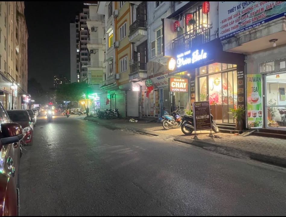 Nhà phố Trung Kính 45m² 6 tầng - Kinh doanh đỉnh, dòng tiền 40 triệu/tháng!