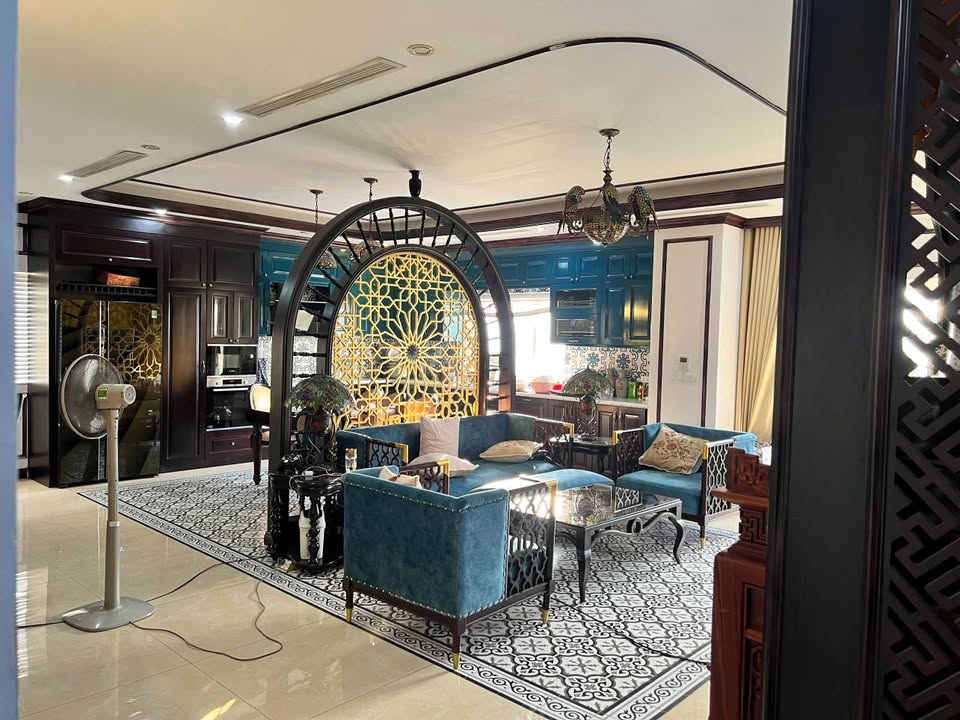 Căn hộ Vimeco Cầu Giấy 136m² giá 10.928 tỷ - Thiết kế Châu Âu hiện đại!