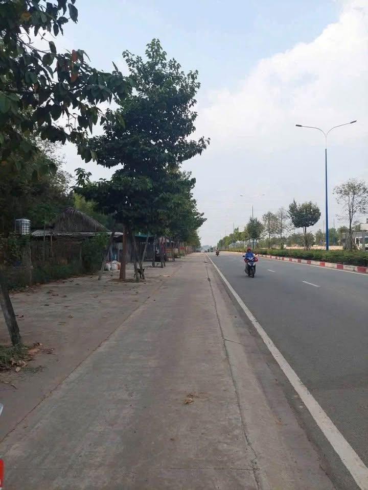 Đất nền mặt tiền đường Mỹ Phước Tân Vạn 608m² - Cơ hội đầu tư tuyệt vời!