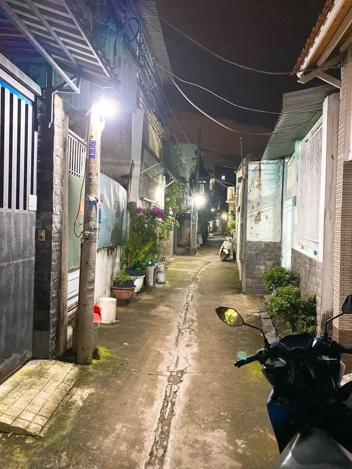 Nhà phố Phú Mỹ Quận 7 32m² giá 3.4 tỷ - Vị trí đắc địa, tiện ích đầy đủ!