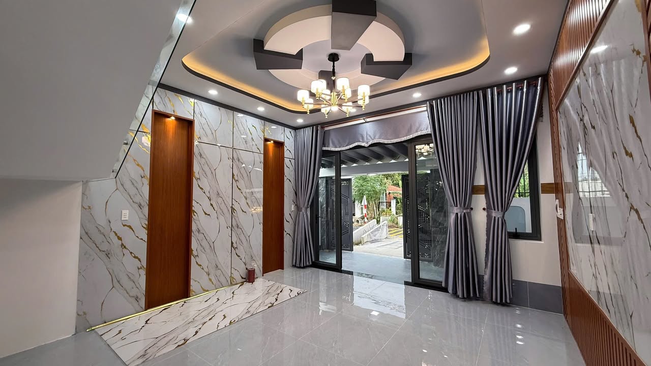 Nhà đẹp 2 tầng Ninh Thạnh, Tây Ninh 134m² giá 2.4 tỷ - Không thể bỏ lỡ!