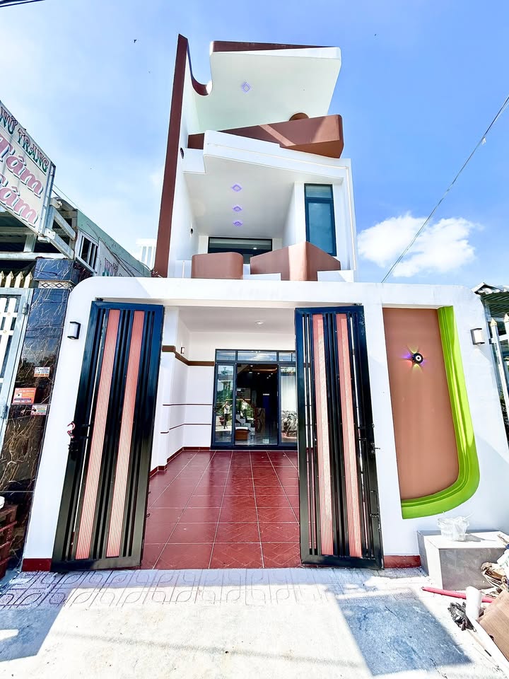 Nhà Ngay KCN Cầu Tràm, Diện Tích 125m², Giá 2.75 Tỷ - Thiết Kế Đẹp, Sẵn Sàng Vào Ở!