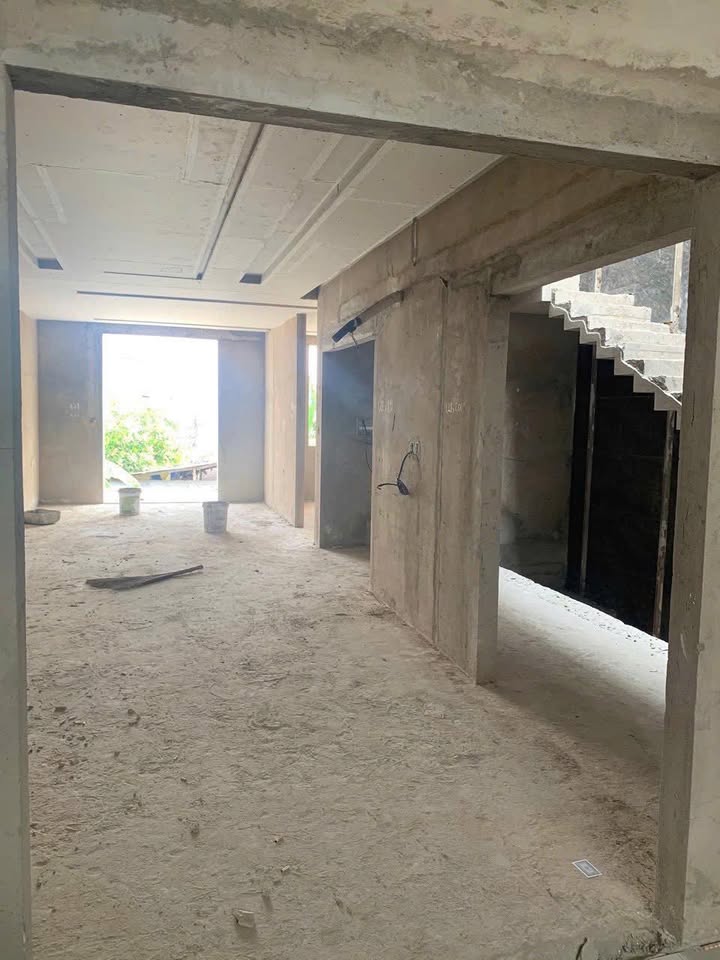 Nhà 3 tầng KDC Phú Nhuận 140m² giá 9.8 tỷ - Bán gấp, thương lượng nhẹ!