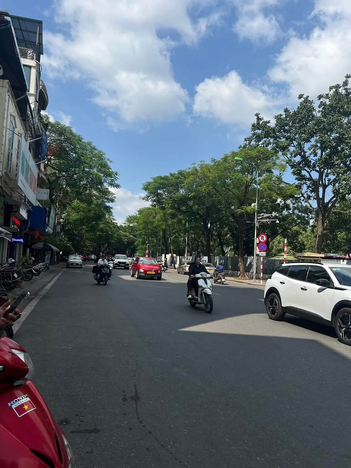 Nhà riêng Ngọc Hà Ba Đình 16m² giá 5.88 tỷ - Đầy đủ công năng, 3 bước ra phố!