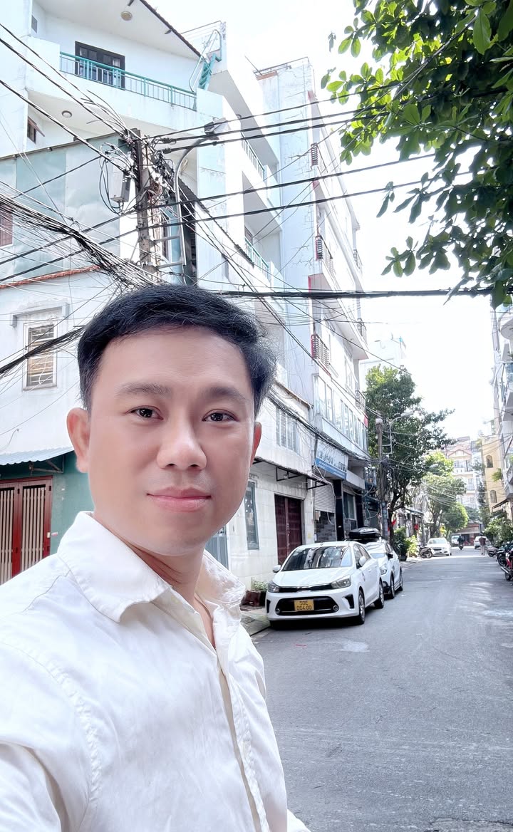 Bán gấp FrontHouse Tân Bình 74m² chỉ 13.6 tỷ - Vị trí đắc địa gần sân bay!