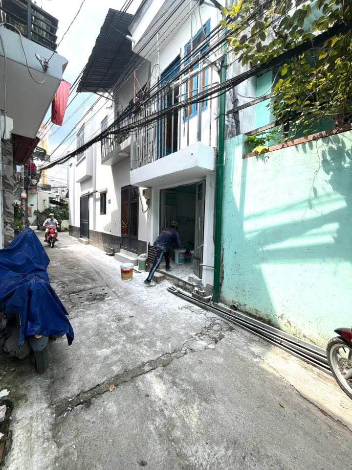 Nhà mini hẻm 521 Nguyễn Tri Phương, Dĩ An 10.8m² giá 399 triệu - Sẵn sàng vào ở ngay!