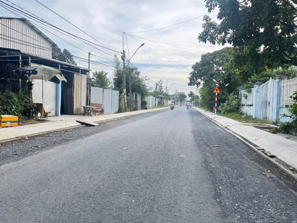 Đất mặt tiền đường Thạch Ngọc Biên, Trà Vinh - 1000m² giá 3.7 tỷ, thương lượng ngay!