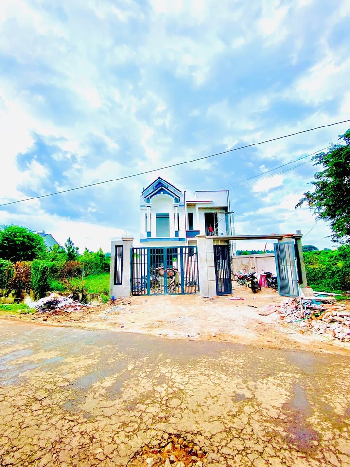 Nhà mặt tiền đường nhựa Bình Lộc 209m² giá 2.65 tỷ - Sổ hồng chính chủ