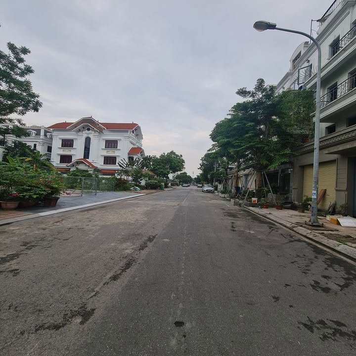 Nhà 4 tầng full nội thất Đông Dư, Gia Lâm - Chỉ 5 tỷ sở hữu ngay!