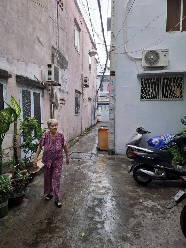 Nhà phố Hẻm 2 Võ Thị Sáu, Quận 3 - Diện tích 23m², Giá 2.5 tỷ - Tiện xây mới!