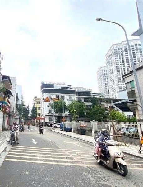 Đất nền Phú Xá - Phú Thượng, Tây Hồ 136m² - Gần trường học, ô tô đỗ cửa!