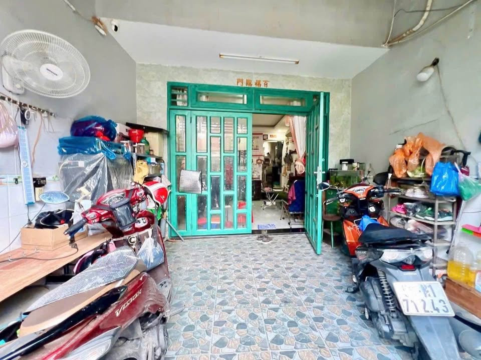Nhà phố Liên Khu 10-11, Bình Tân 60m² giá 5.5 tỷ - Hẻm xe hơi tới nhà!
