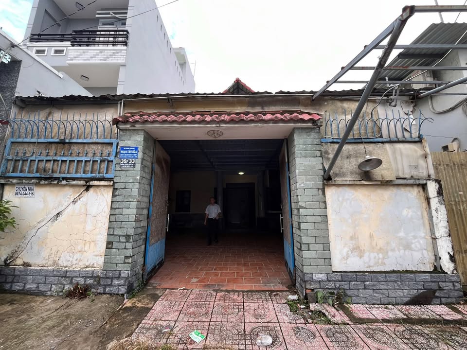 Nhà cấp 4 mặt tiền đường Nguyễn Thị Nhuần, quận 12, 95m² - Giá chỉ 10 tỷ, thương lượng tốt!