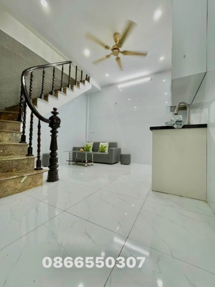 Nhà ngõ 31 Nguyễn Cao, quận Hai Bà Trưng - 18m² giá 3.55 tỷ - Sổ đỏ chính chủ, sang tên ngay!