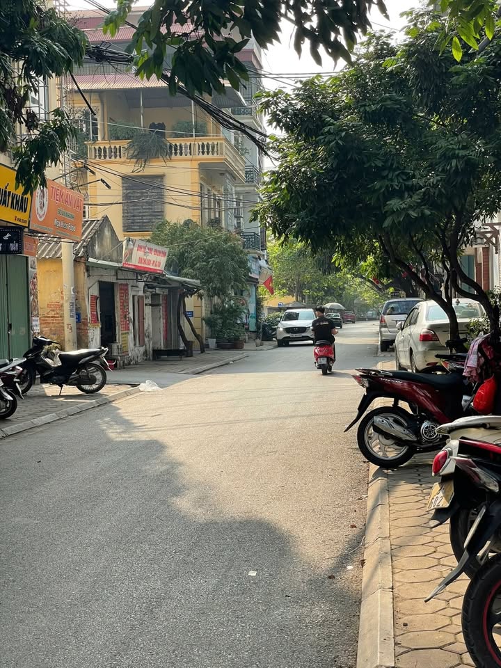 Nhà trọ 2 tầng Trâu Quỳ, 50m² giá 6 tỷ - Lợi nhuận 10 triệu/tháng!