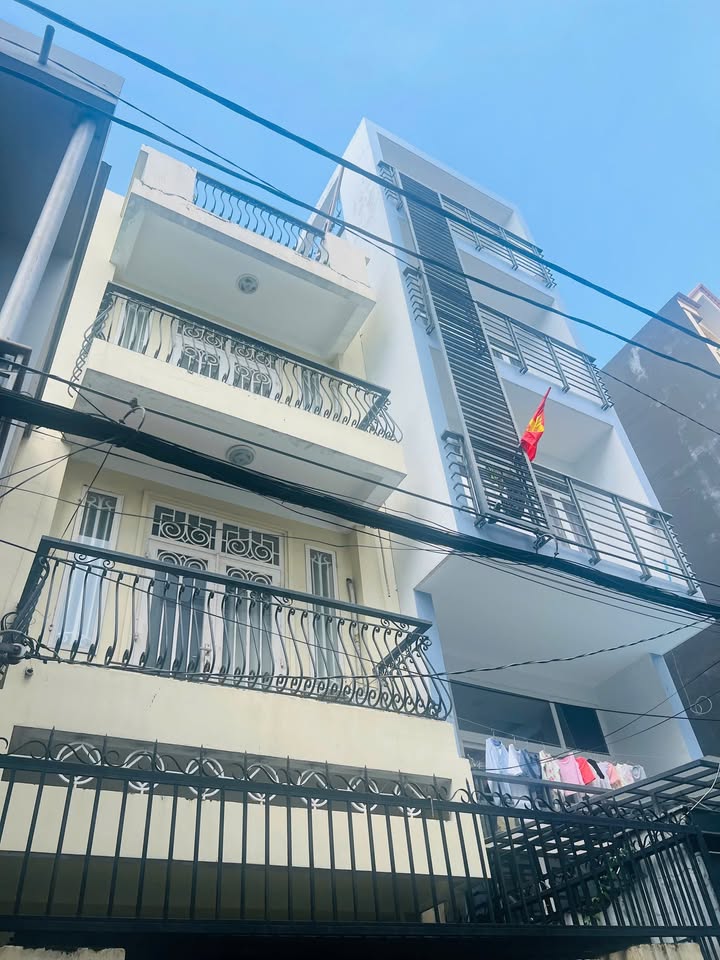 Nhà riêng Tân Bình 37.8m² giá 7 tỷ - Hẻm xe hơi 6m, gần sân bay TSN!