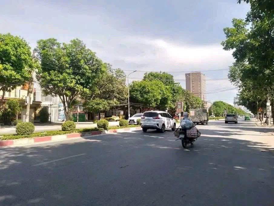 Bán nhà mặt đường Trần Phú, TP Vinh, 111m², vị trí đắc địa – Đầu tư sinh lời cao!