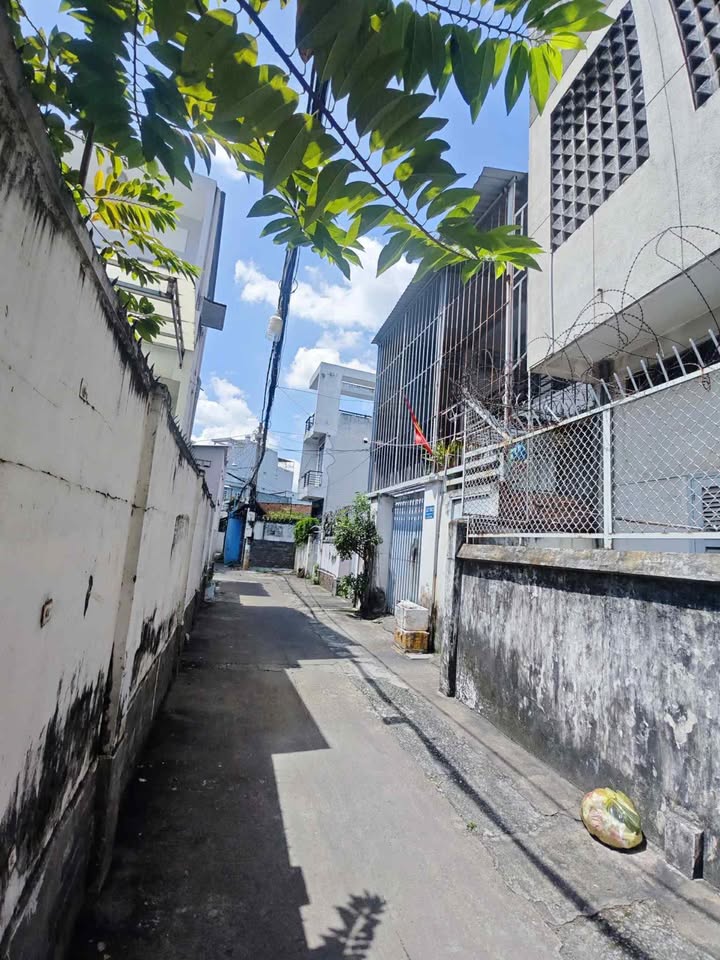 Dãy trọ 130m² tại Gò Vấp - Cho thuê 33 triệu/tháng - Đầu tư sinh lời ổn định!