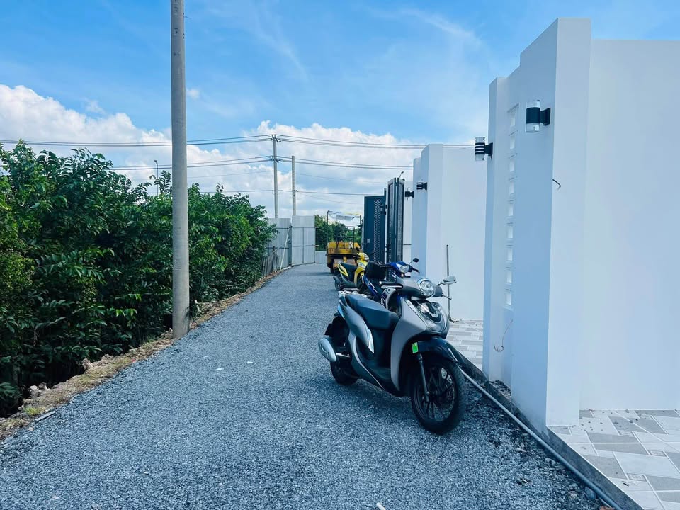 Nhà phố Long Đức 94m² giá 960 triệu - Giao nhà hoàn thiện ngay!