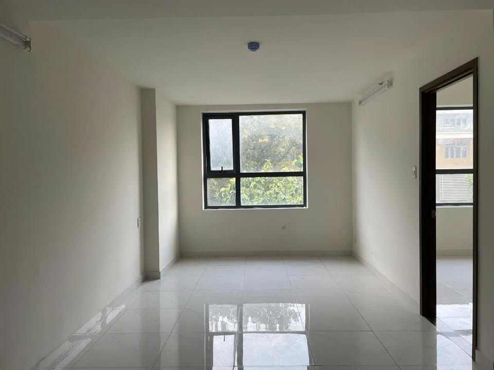 Căn hộ Green River Quận 8 70m² giá 8.5 triệu - Nhà trống, vào ở ngay!