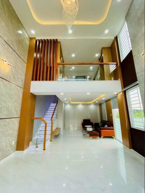 Nhà riêng Gò Vấp 167m² giá 5.6 tỷ - Thiết kế hiện đại 5 tầng