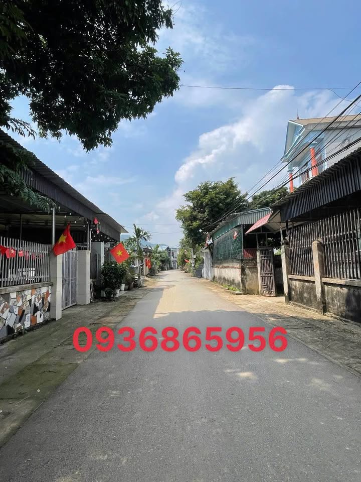 Nhà 2 tầng tại TP Hòa Bình 200m² giá 2 tỷ - Đầu tư sinh lời ngay!