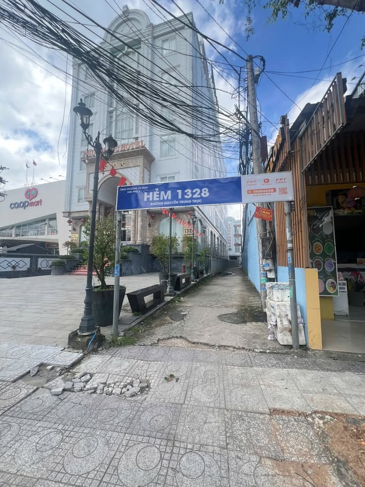 Nhà trệt lửng hẻm ô tô 1328 Nguyễn Trung Trực, Rạch Giá 74m² - Sổ đỏ chính chủ!