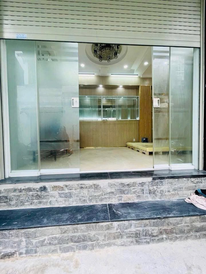 Mặt tiền kinh doanh đường số 9, Bình Hưng Hòa A, 3.2 triệu - Cơ hội thuê ngay!