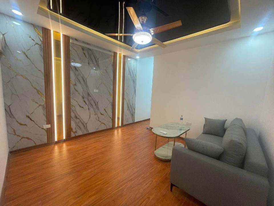 Căn hộ Phương Mai Đống Đa 28m² giá 4.45 tỷ - Ô tô đỗ cầu thang, gần bệnh viện lớn!