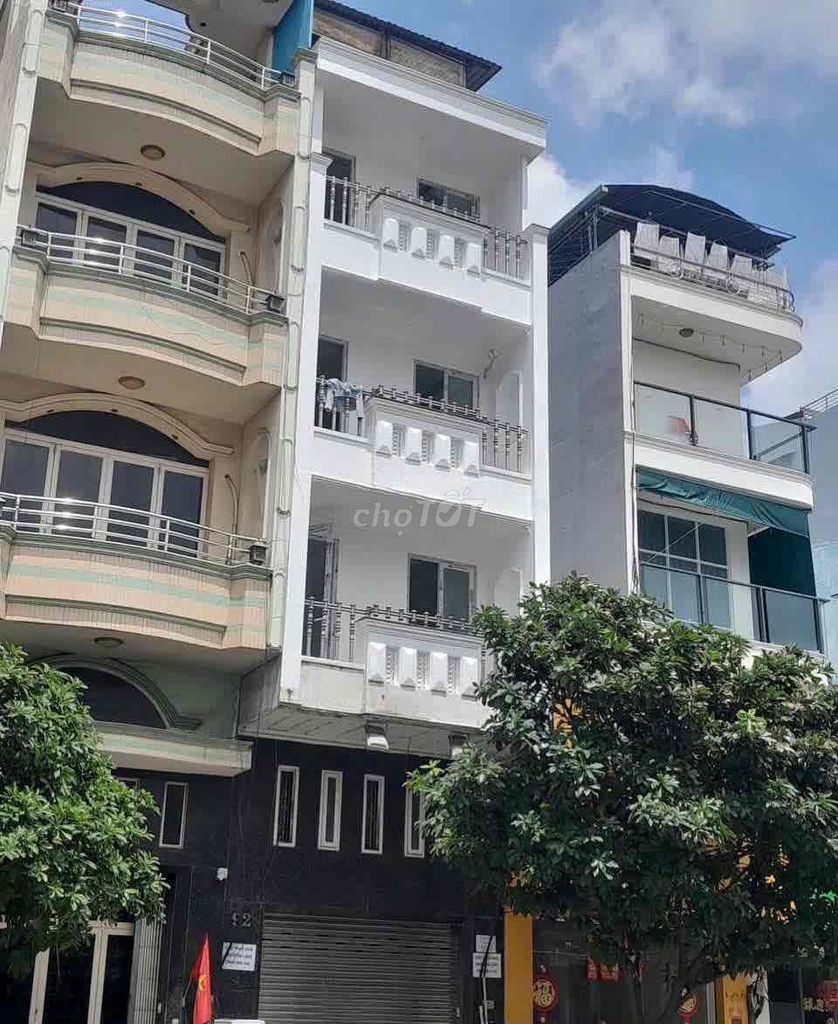 Nhà Mặt Tiền Trần Hưng Đạo, Quận 5 - 88m² Giá 70 triệu - Kinh doanh đa ngành nghề