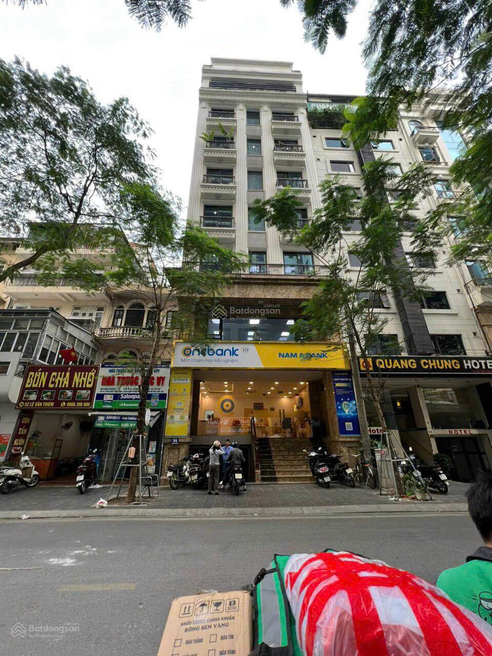 Văn phòng cho thuê tại Lê Văn Thiêm 120m² giá 25 triệu - Không gian làm việc lý tưởng!