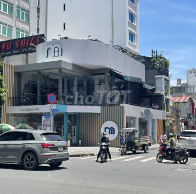 Nhà góc 2 mặt tiền Nguyễn Văn Thủ, Quận 1, 450m² - Mặt tiền sầm uất ngay trung tâm!