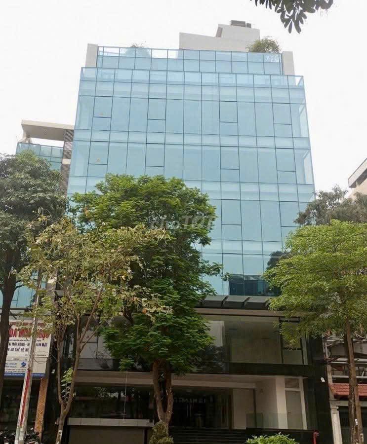 Cho thuê mặt tiền Nguyễn Thị Minh Khai, Q.1 - Diện tích 450m², sẵn sàng kinh doanh!